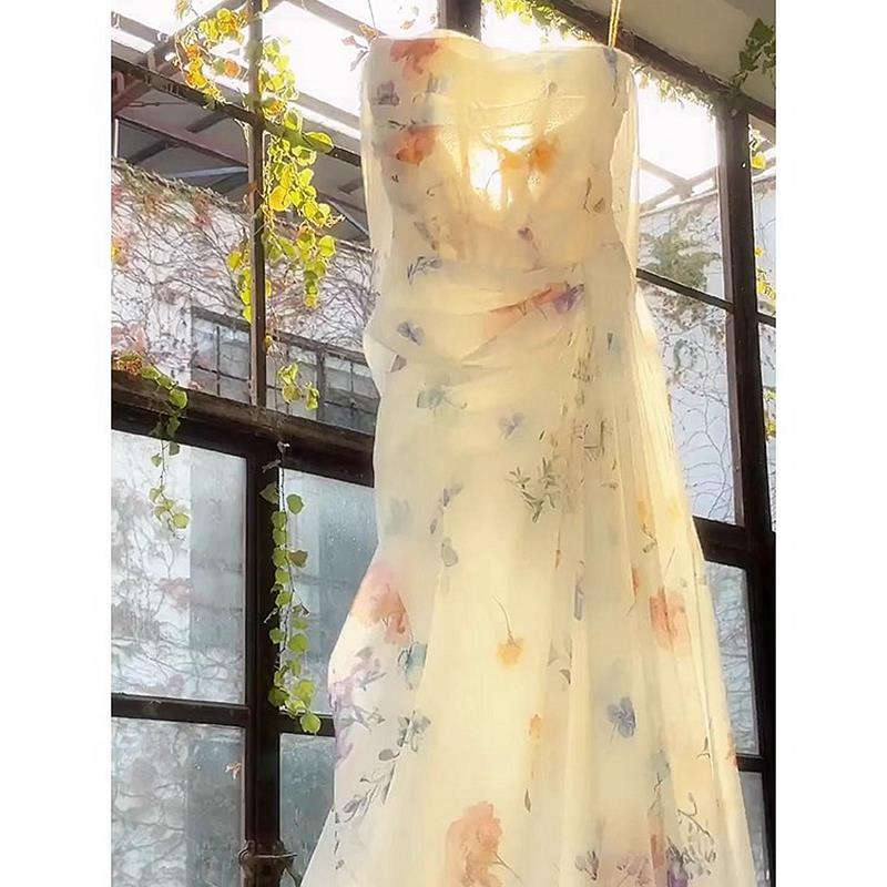 一线大牌专柜撤柜女装高端精致超仙别致绝美白色碎花吊带连衣裙女