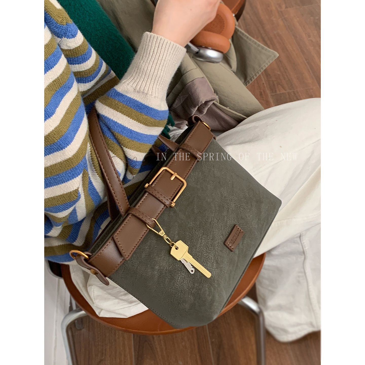 复古高级感手提包小拎包女2025新款小方包百搭单肩斜挎包