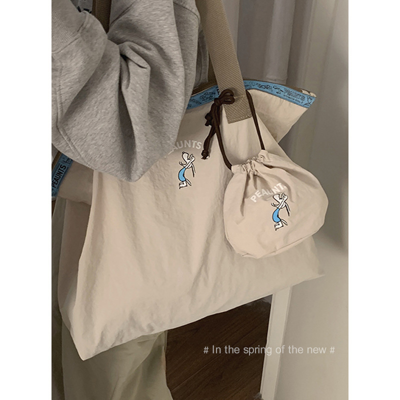 刺绣卡通大容量腋下包包女2025新款单肩托特包简约尼龙布单肩包