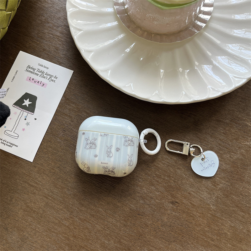 小众蓝白条纹兔子爱心挂件适用Airpods4/3耳机保护壳套2pro二三代