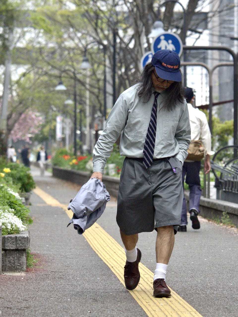 春夏新款定番卡其布打褶宽松短裤