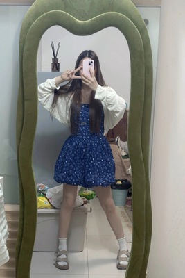 爆款永远21法式复古碎花度假风v领收腰露背吊带连衣裙春夏新款开