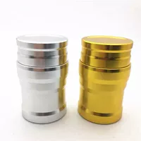 Карликовая 4,5 см высокого цвета случайно