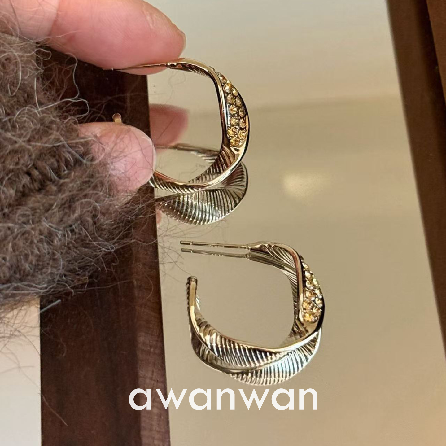 阿婉Wan柏林之秋~2025新款高级感微镶扭结金属耳圈高质感百搭耳环
