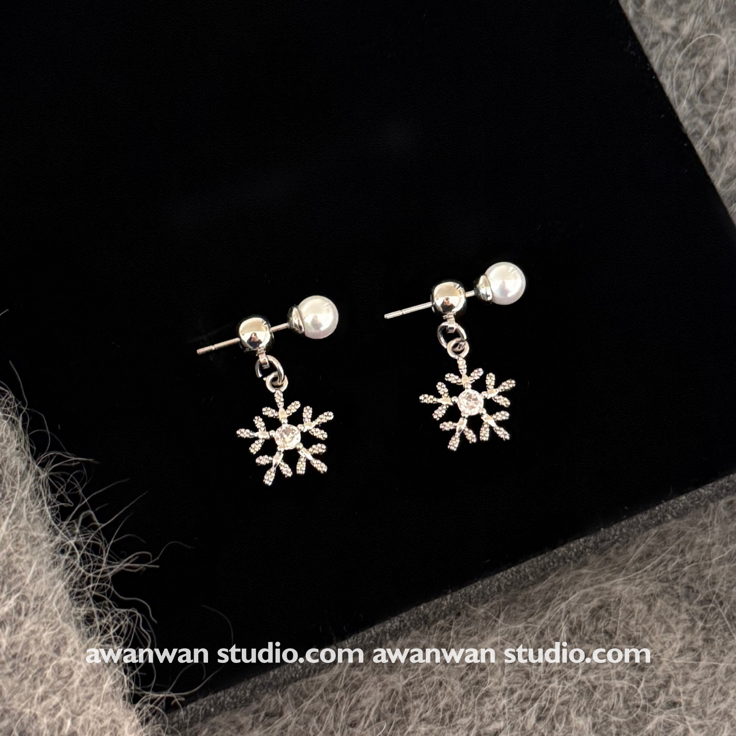 阿婉Wan初雪~秋冬清冷感小巧精致雪花珍珠元素耳钉一款两戴耳饰