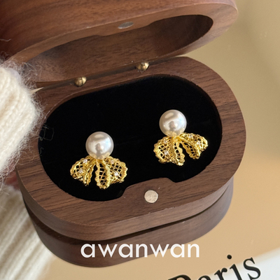 阿婉Wan 巴黎午后~高品质精致蕾丝珍珠蝴蝶结耳钉轻奢法式耳饰