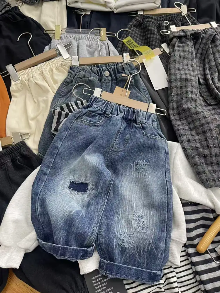 春秋季男童破洞蓝色牛仔裤儿童宝套装