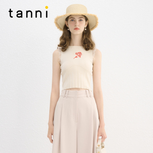tanni新款 早秋度假风百搭拼接镂空花朵刺绣针织背心女TN11AC001A