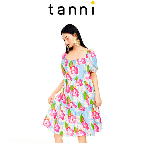 tanni度假A字方领中长款连衣裙