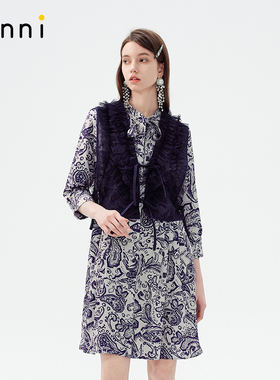 tanni25夏新款日常通勤优雅气质百搭系带V领马甲背心TO11VE012A