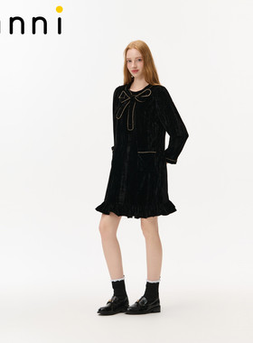 tanni25秋冬新款优雅气质荷叶边泡泡袖黑色丝绒连衣裙TO31DR025A