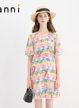 tanni25秋日浪漫彩色印花抽褶V领显瘦甜美中长款连衣裙TN11DR083A