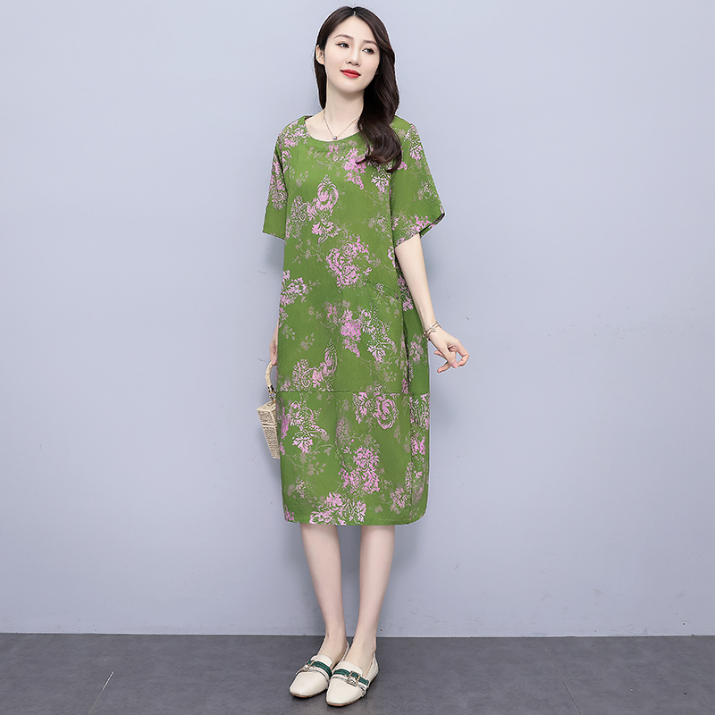 2025夏季新款大码女装胖mm宽松显瘦遮肚碎花连衣裙中长款妈妈裙子