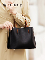 Genuine leather middle-aged women's bag with large capacity 2026 new trendy mother bag high-end commuting handbag birthday gift