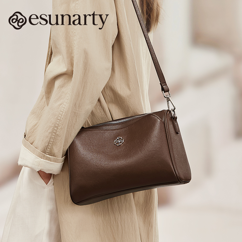 大容量植鞣牛皮中年妈妈包斜挎包