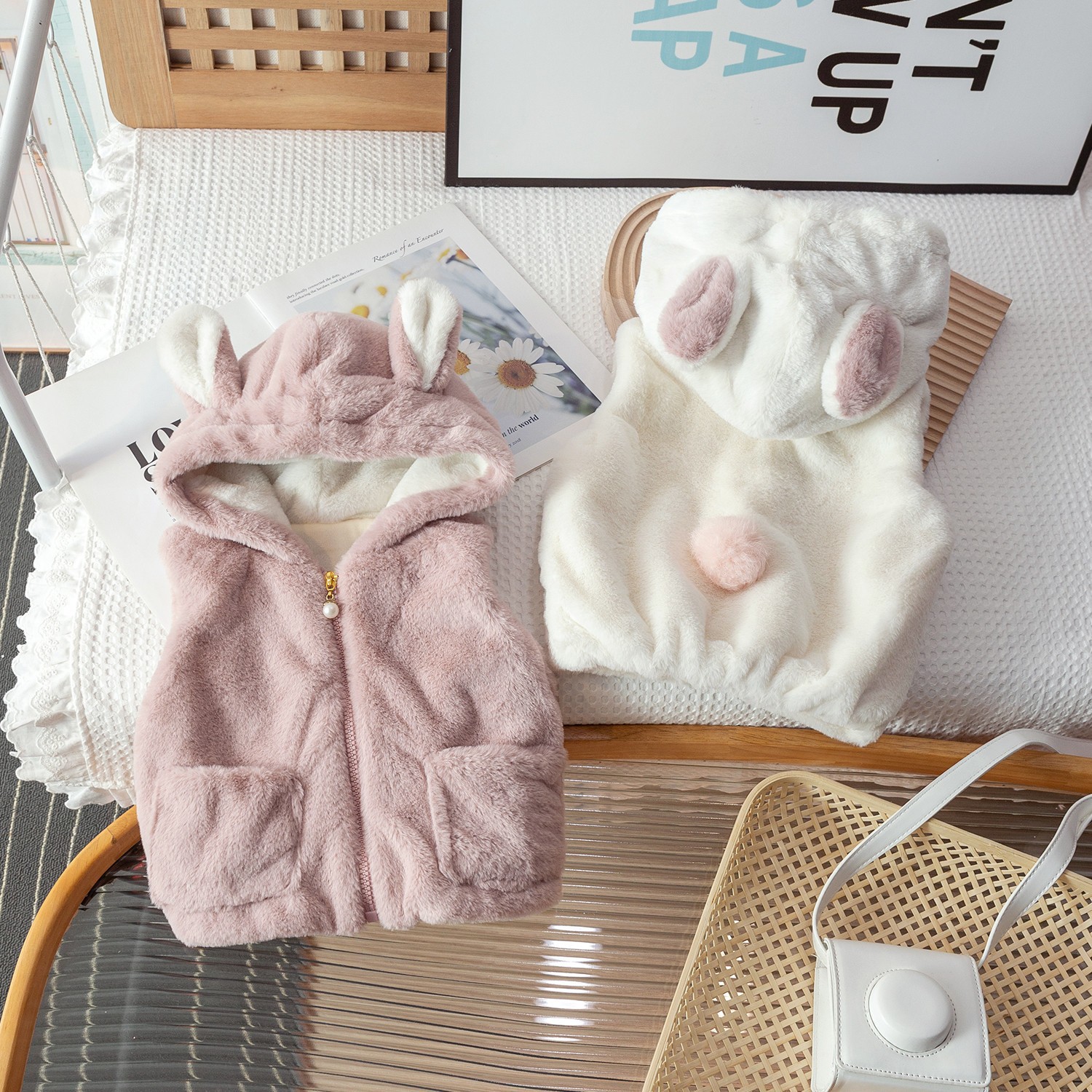 女童加绒马甲2025春季新款韩版超洋气可爱兔子外穿毛绒绒背心上衣