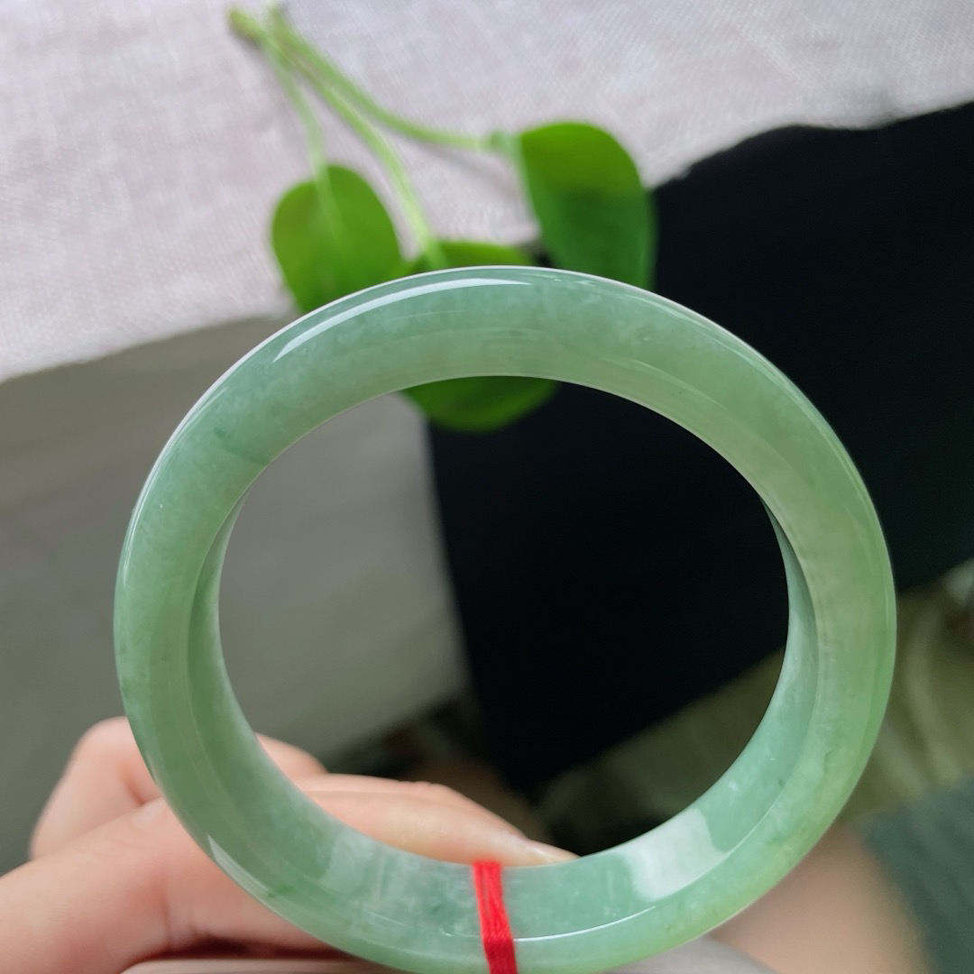 缅甸天然A货翡翠糯种果油绿正圈手镯56圈