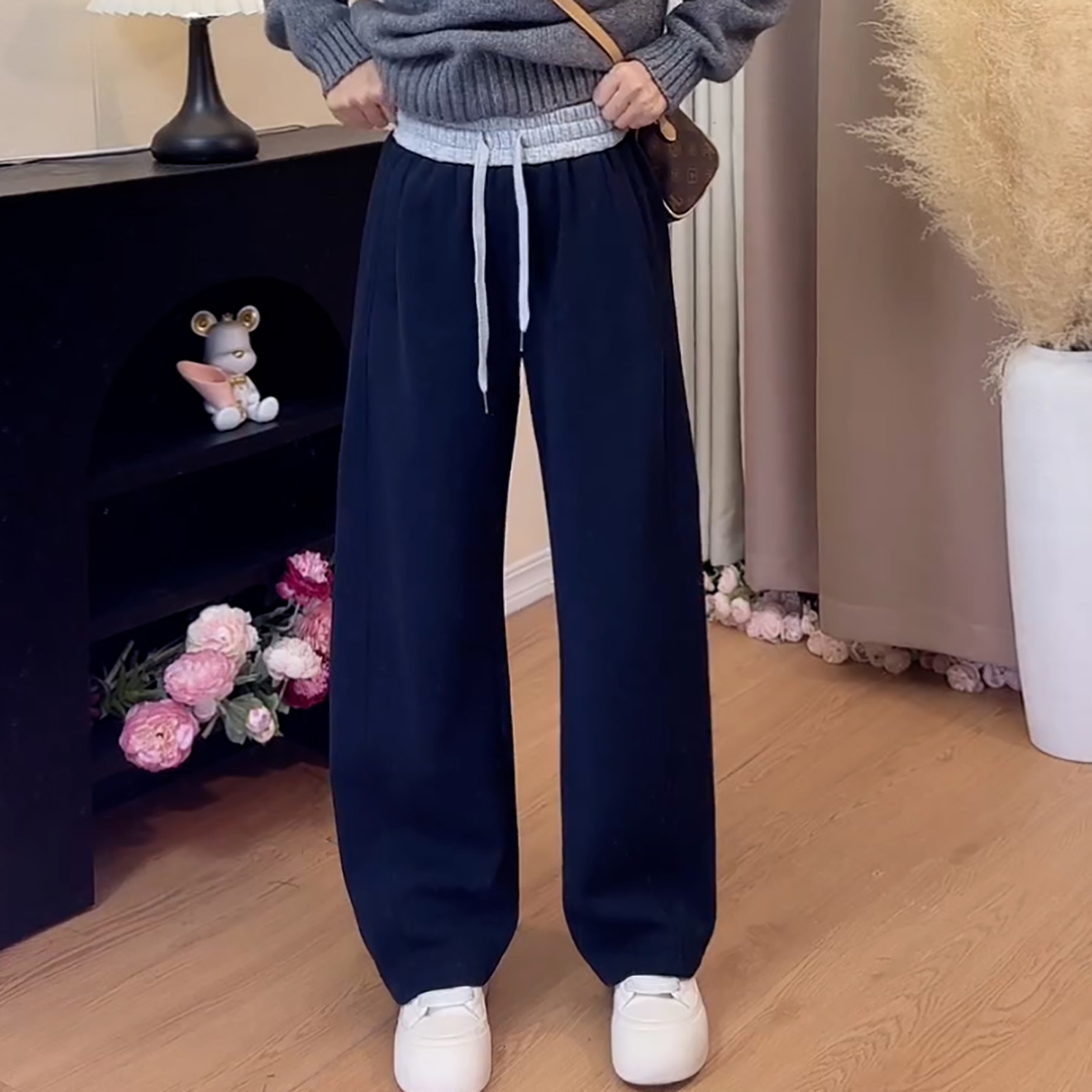 百搭显瘦加绒加厚保暖弯刀卫裤女