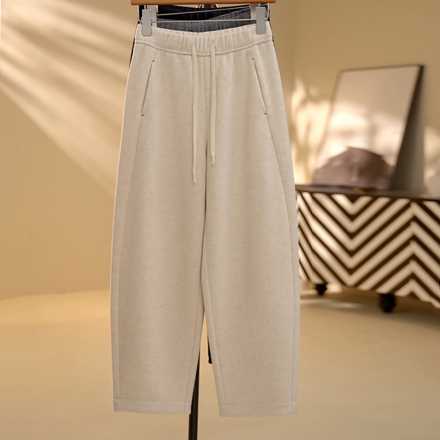 Ader九分加绒保暖羊毛镰刀裤女2025冬季新款百搭遮胯显瘦休闲裤子,女装/女士精品,大码裤装,淘宝优惠券,粉丝福利购,淘宝优惠卷