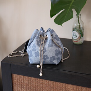 美国外贸F21新款时尚百搭水桶包 刺绣牛仔布艺小包 珍珠单肩包女