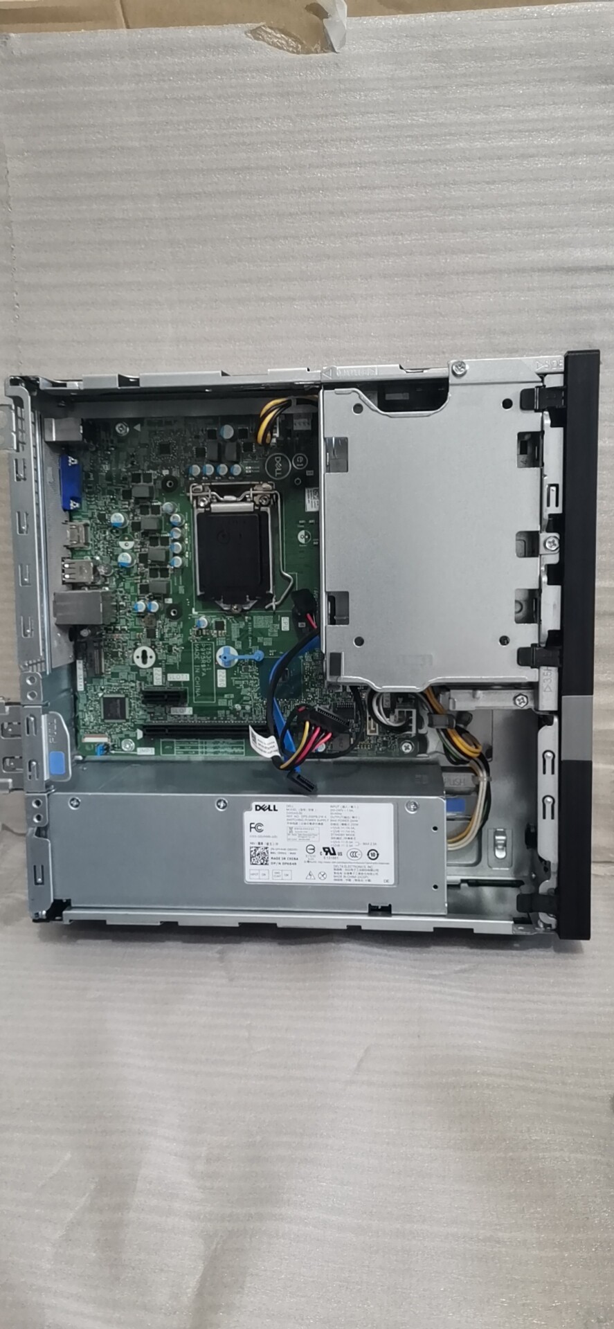 완벽한 새 DELL|DELL 성과 VOSTRO 3470 3471 9세대 베어본 B360 칩
