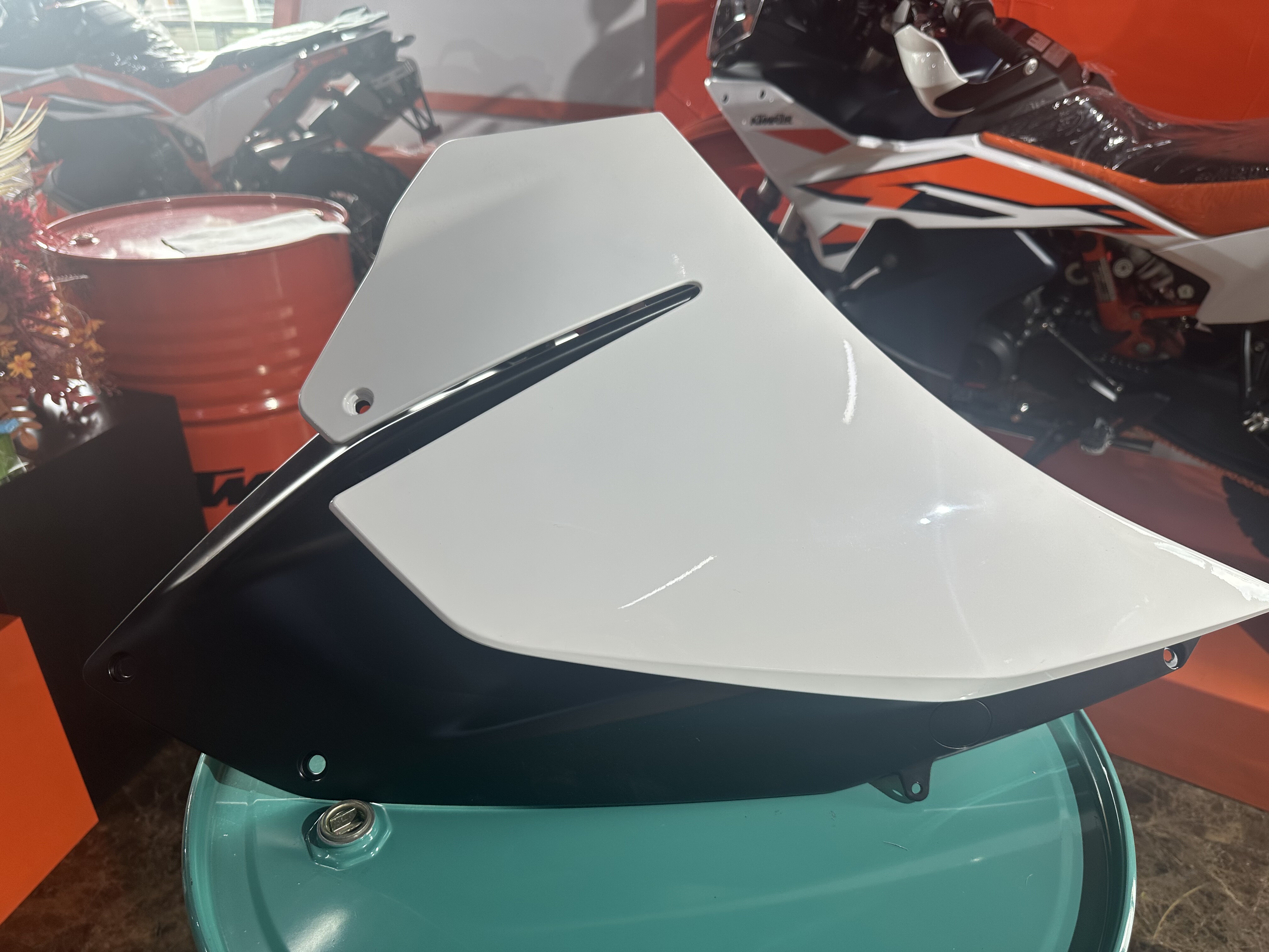 KTM原厂 RC390全新左侧护板组件 适用车型：15-16年RC390