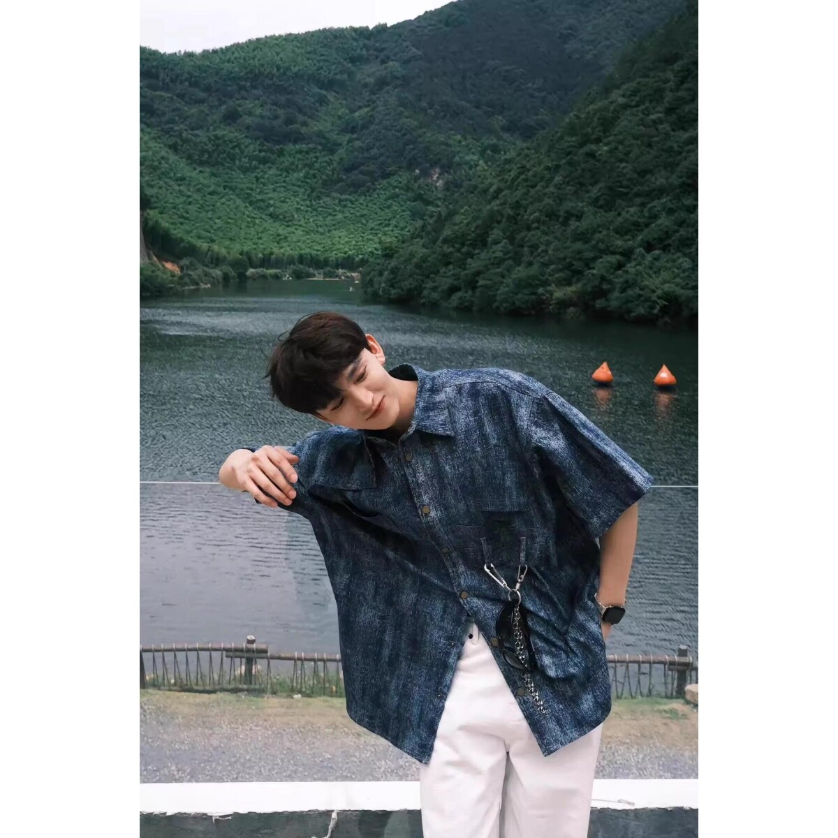 美式复古蓝色牛仔外套夏季凉感做旧扎染设计衬衣男士垫肩短袖t恤,男装衬衫,星座513