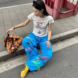 蓝色