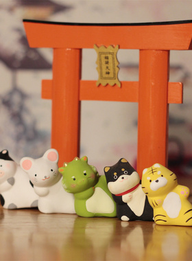 日本进口龙虎作摆件幸运御守桌面汽车载可爱猫咪兔子创意生日礼物
