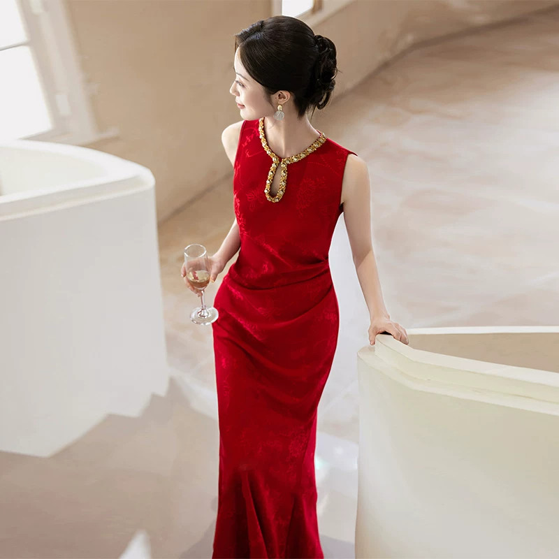 红色敬酒服新娘订婚礼服旗袍2026新款高级感结婚回门答谢宴鱼尾裙