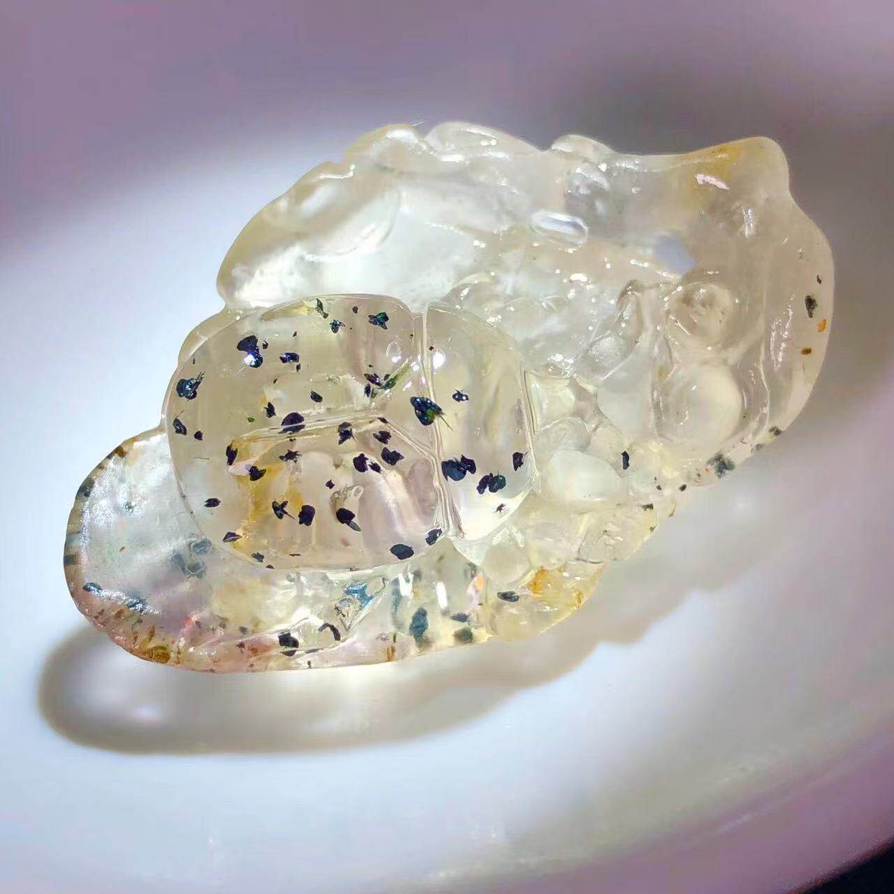 老矿天然草莓水晶超七雕刻吊坠 富甲天下