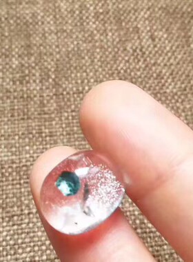 天然水晶含全包蓝色矿石和白色方解石负晶共生裸石蛋面戒面