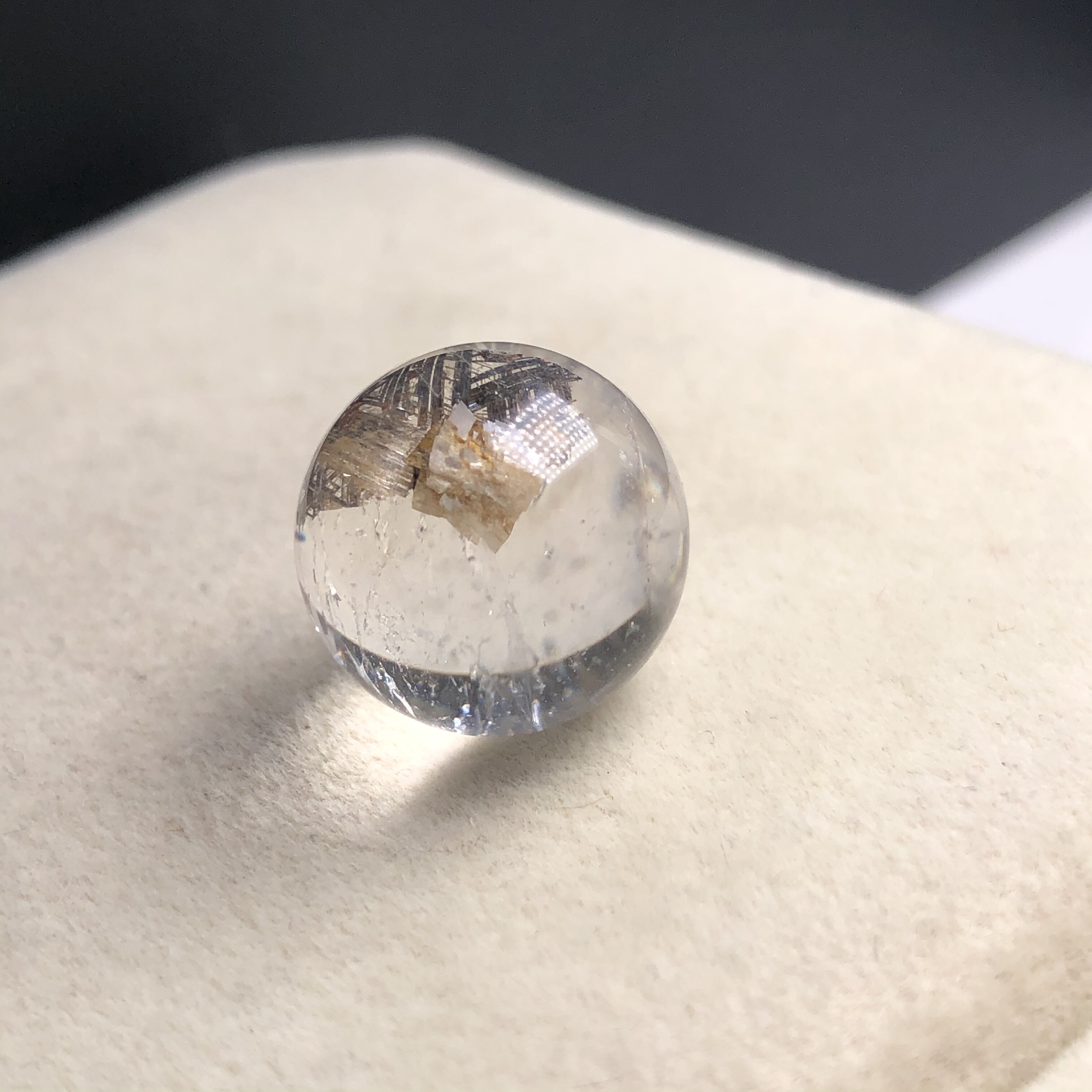 （15mm）象形老矿料天然水晶共生云母方解石单珠