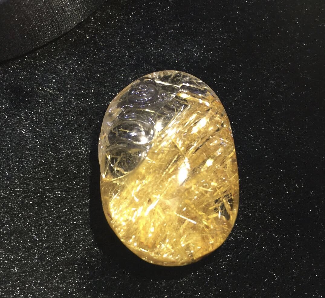 高档收藏精美巴西老矿天然板顺猫眼雕刻钛晶大肚笑佛吊坠