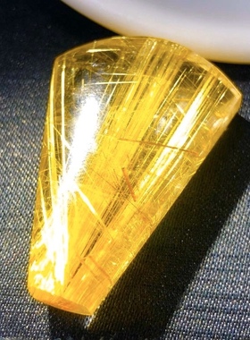 天然石头钛晶花宝石包裹体水晶原石柱吊坠