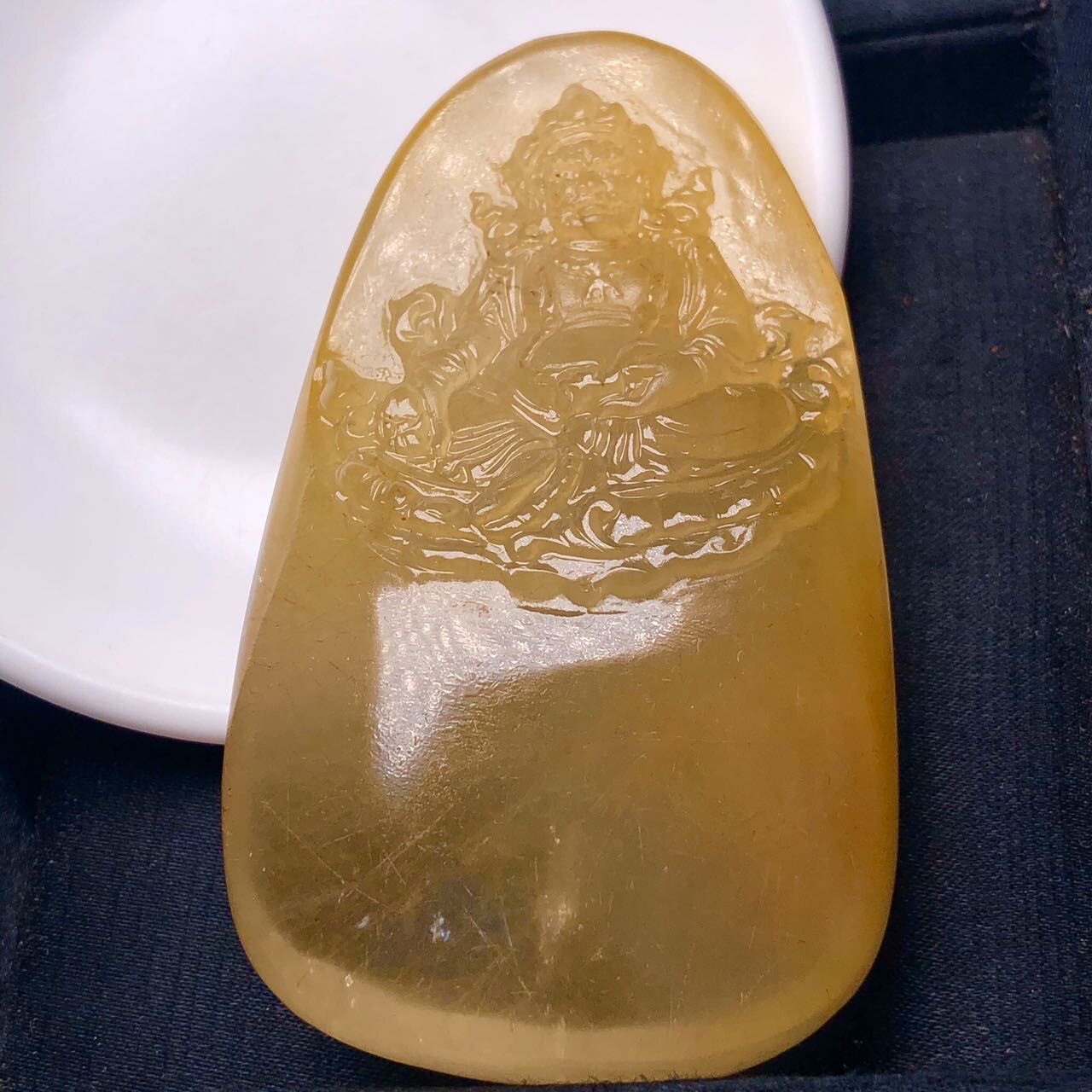 珍贵巴西天然黄兔毛水晶雕刻黄财神把玩