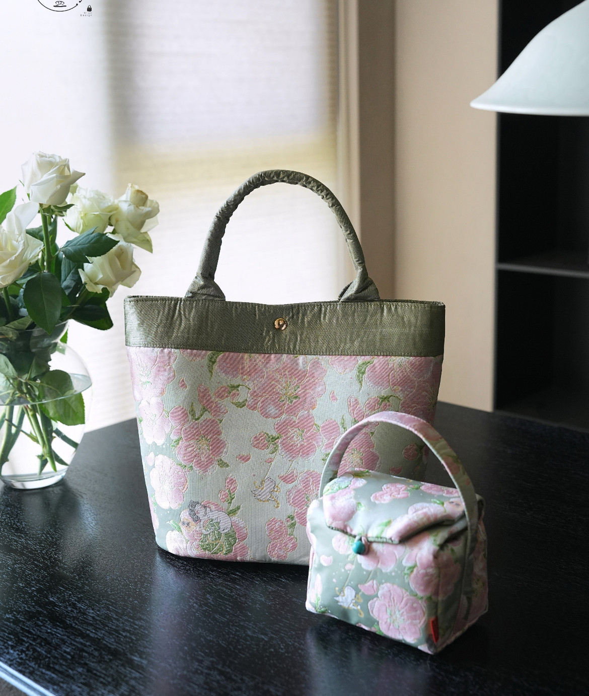 慢蓝拼布织锦托特包带内胆23.5 x 14 x 23 Cm