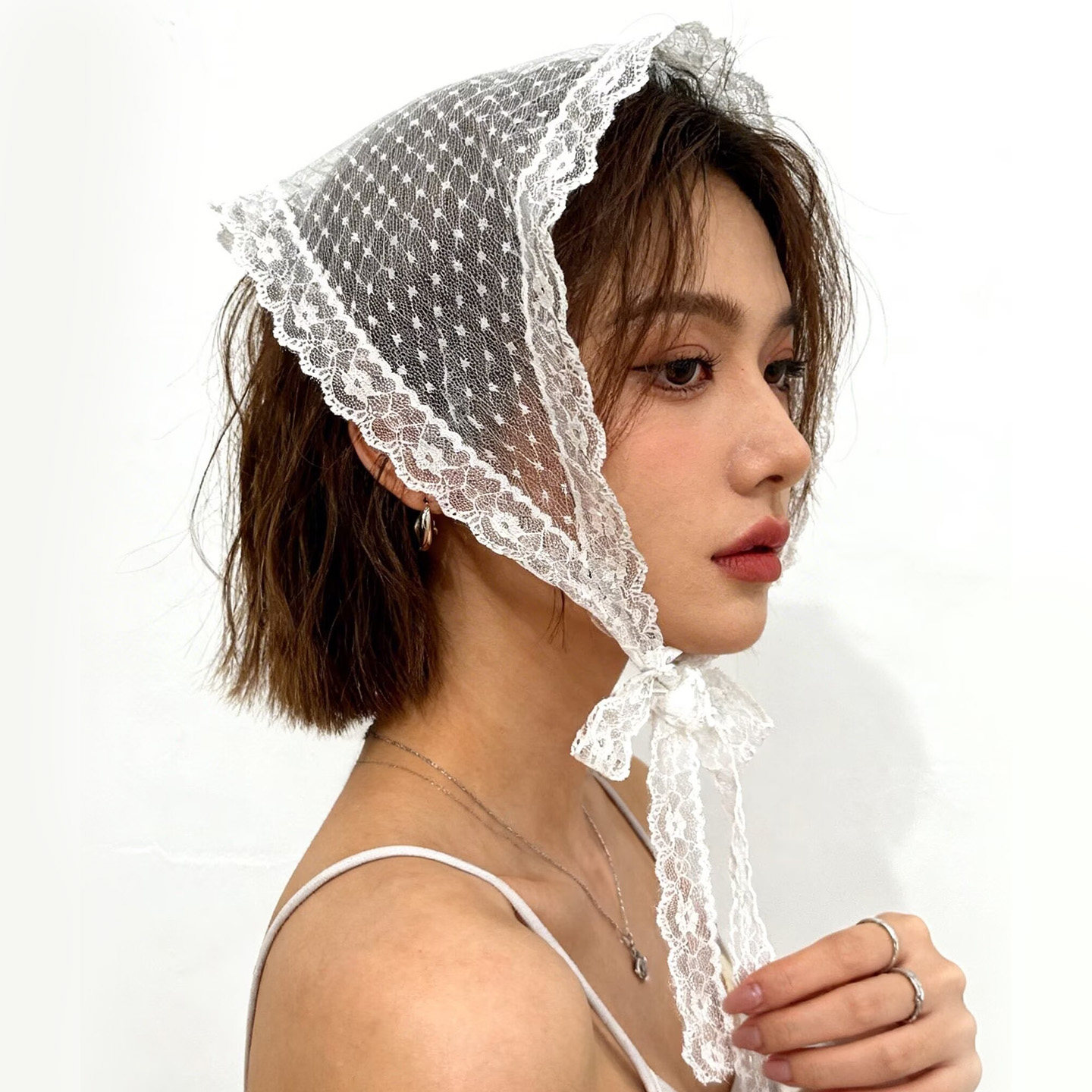 花朵蕾丝头巾女春夏季法式包头高级感旅游拍照超仙甜美三角巾薄款