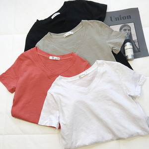 简约v领竹节棉t恤