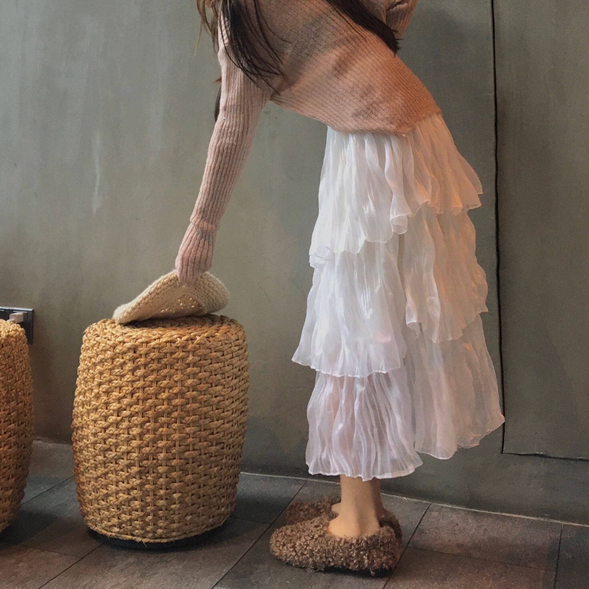 Women's a medium length Chiffon Skirt