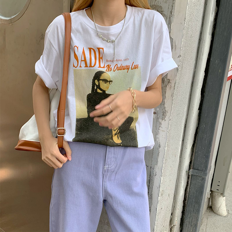 A simple printing loose T-shirt for Han Xia~