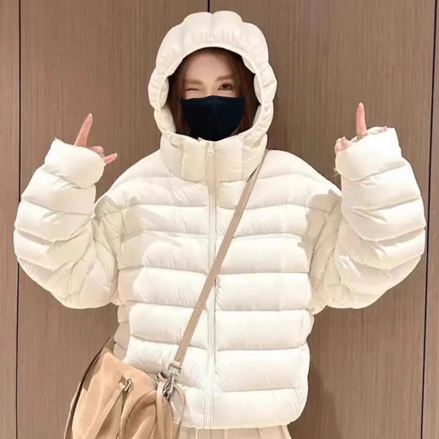 短款羽绒衣90白鸭绒轻薄款连帽女