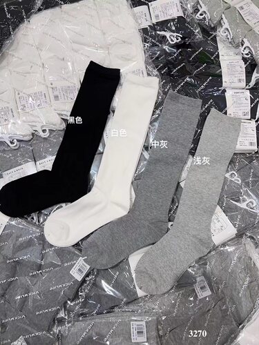 四季款纯色百搭小腿高筒百搭袜子
