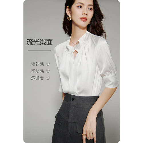 晚白纯色V领垂感缎面通勤衬衫