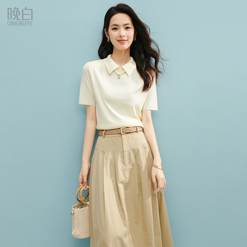 晚白2025年夏新款时尚简约气质上衣休闲纯色高弹针织短袖女