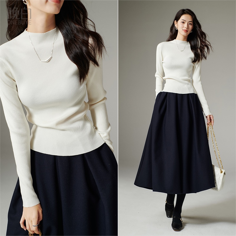 晚白纯色立领高弹条纹针织衫