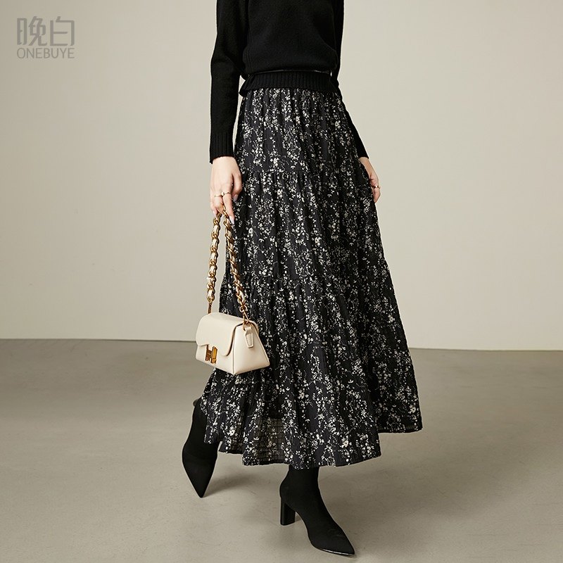 晚白2025秋冬新款时尚简约休闲半裙碎花减龄半身裙【不含腰带】