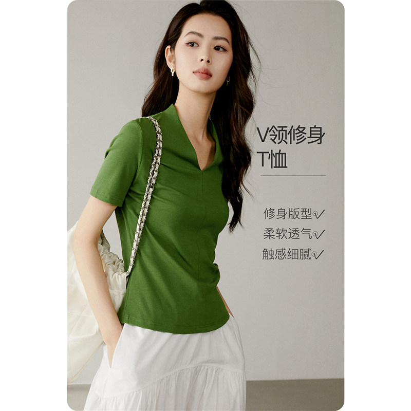 晚白2026年春新款时尚简约V领短袖弹力修身亲肤棉质T恤衫女