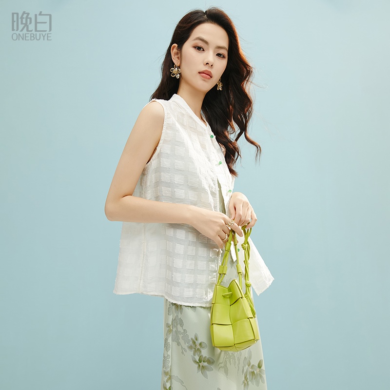 晚白2025年夏新款时尚简约休闲上衣桑蚕丝亚麻提花轻薄衬衫女