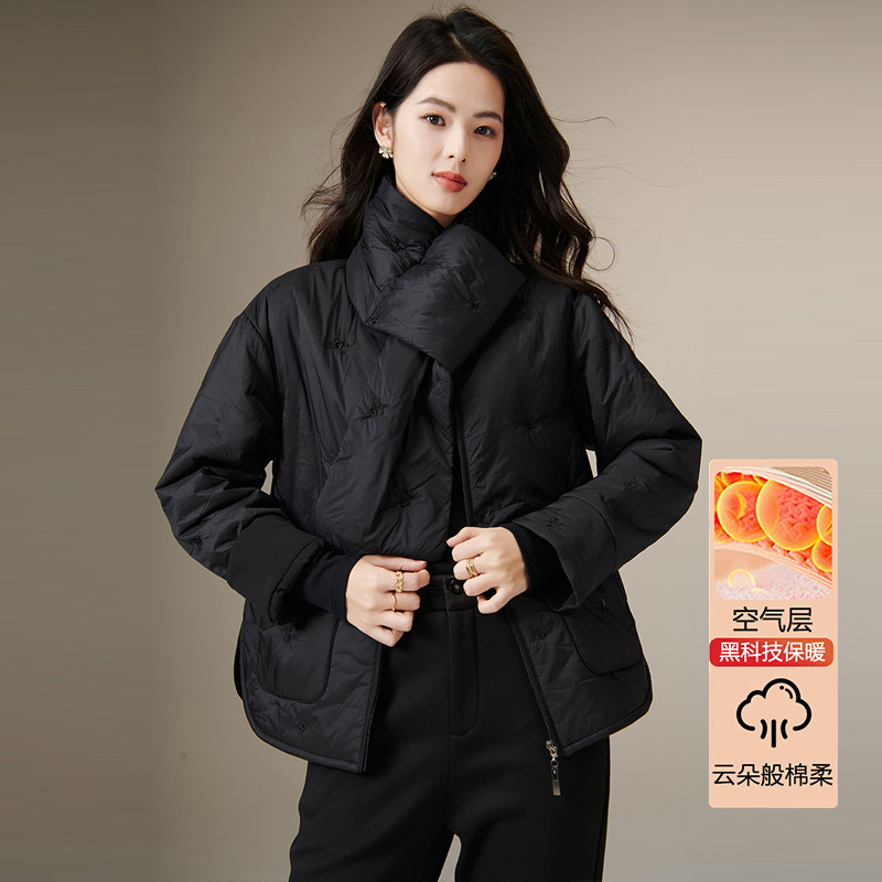 晚白2025年冬新款经典纯色宽松保暖时尚百搭棉外套【送本布围脖】